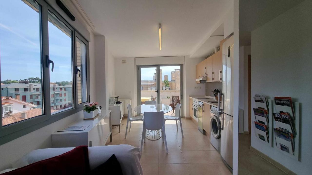 Apartamento El Atico De Anat Posada De Llanes Kültér fotó